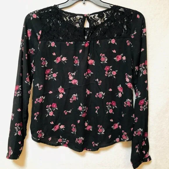Xhilaration Black Floral Long Sleeve Boxy Blouse Size Medium - Picture 5 of 6